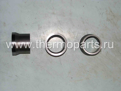 Втулка распорная подшипников катка