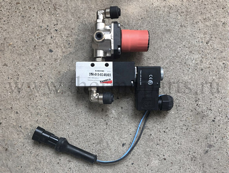 Клапан затормаживания с герметичным разъемом 24В