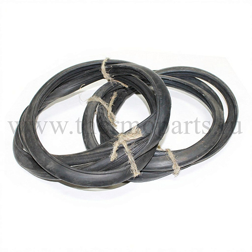 Уплотнитель стекла ГАЗ-66 ветрового (комплект - 2 шт.)