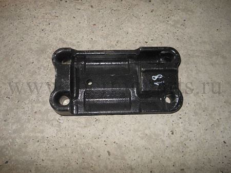 Подкладка стремянок кронштейна серьги правая РЗАА